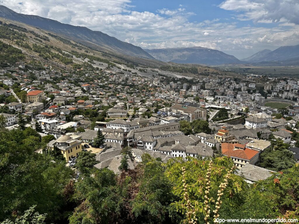 vistas desde el Castillo de Gjirokastër